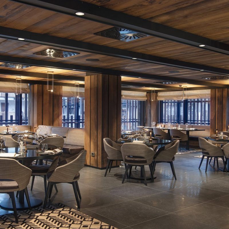 Hotel Massif - restaurant (1)